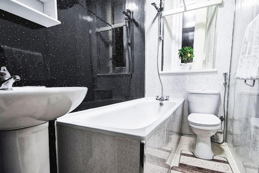 Glasgow Southside: Cosy 2 Bedroom Apartment 외부 사진