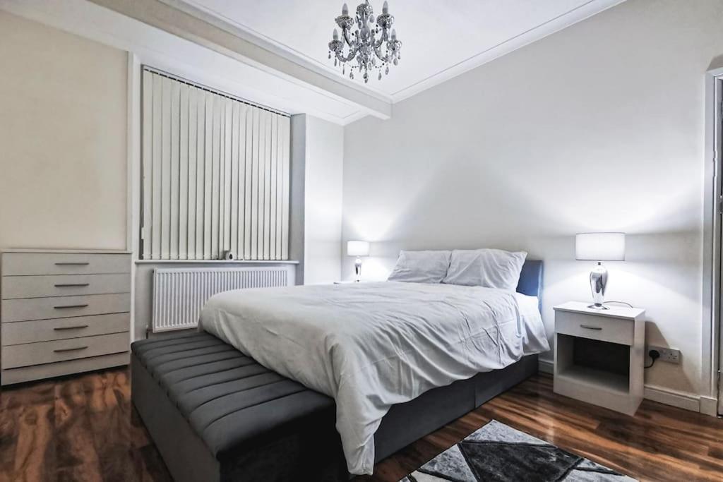 Glasgow Southside: Cosy 2 Bedroom Apartment 외부 사진