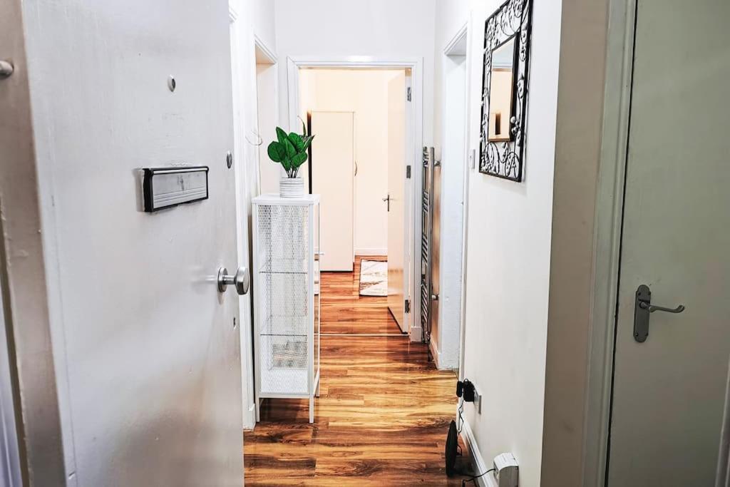Glasgow Southside: Cosy 2 Bedroom Apartment 외부 사진